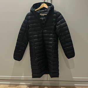 TNA Botanie Super Light puffer jacket size medium - great condition